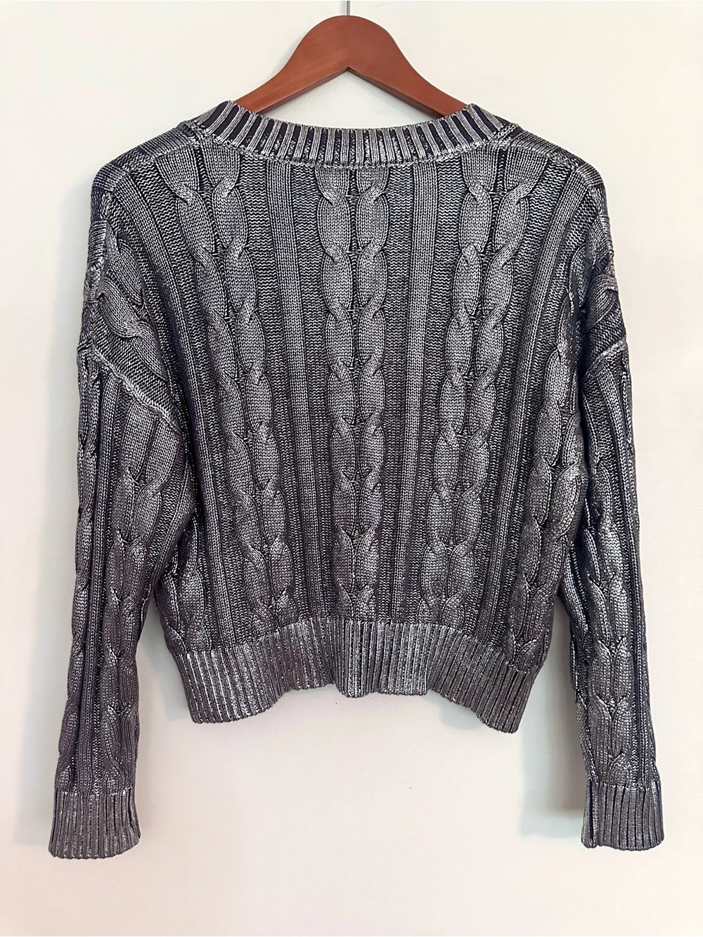 YFB Young Fabulous Broke Metallic Silver Cable V-Neck Sweater Size XS - Picture 8 of 9